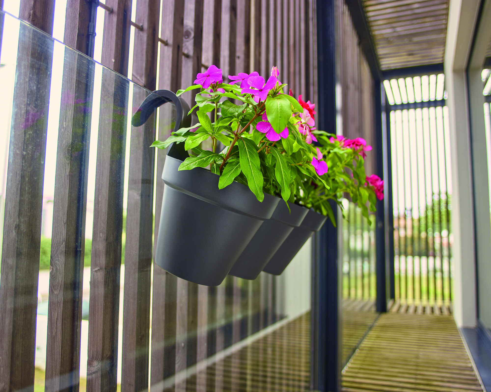 Capri Triple Balcony Pot